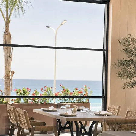 Chaonian Hotell