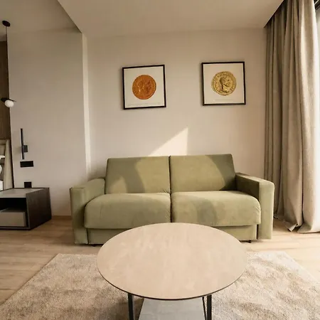 Chaonian Hotell 5*